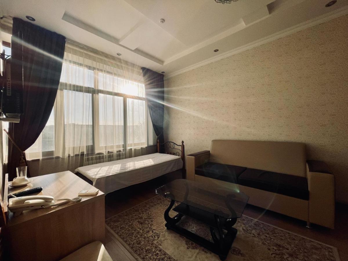 Достык Hotell Kyzylorda Exteriör bild
